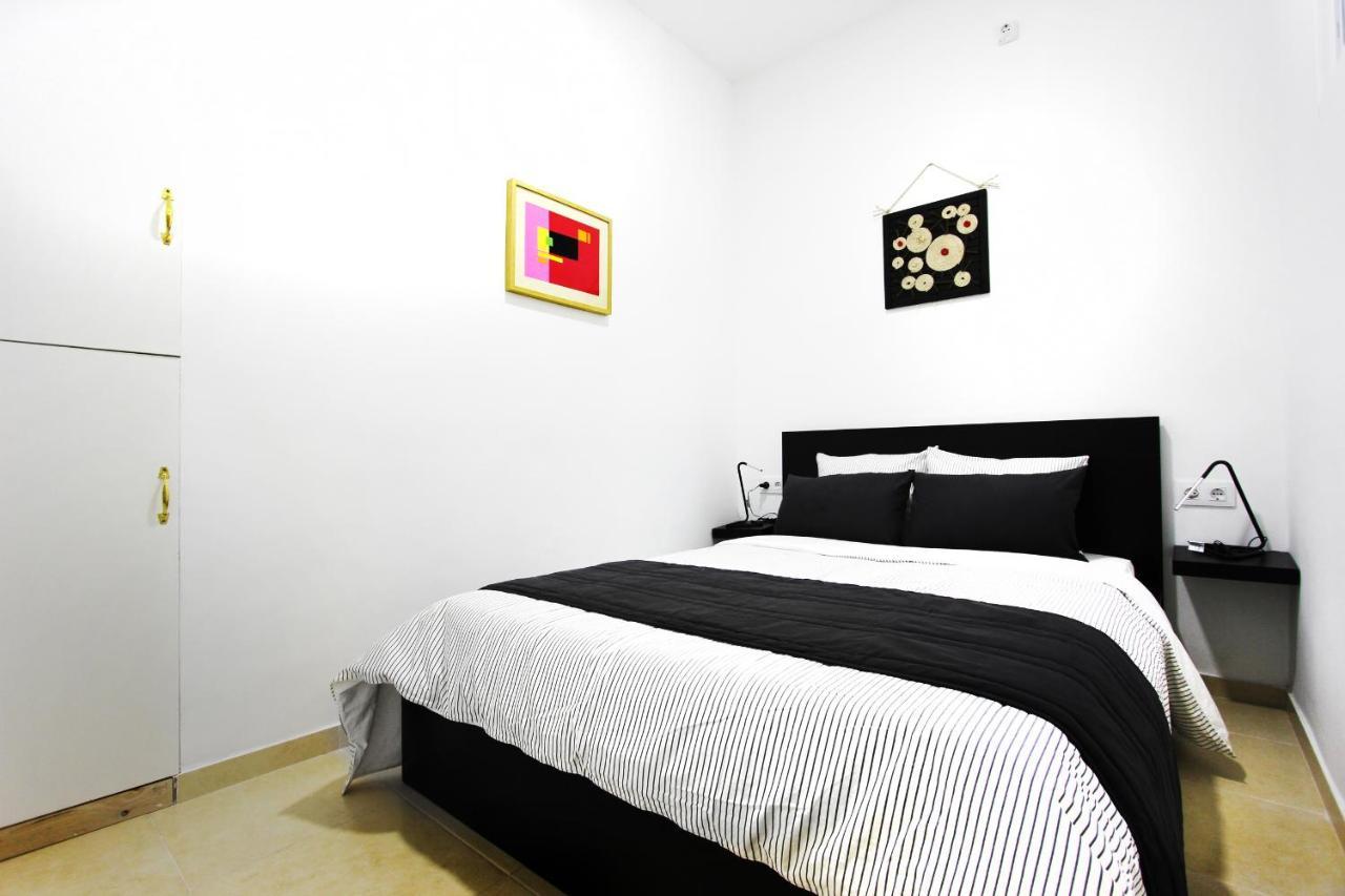 Two Bedroom Sant Antoni * Barcellona